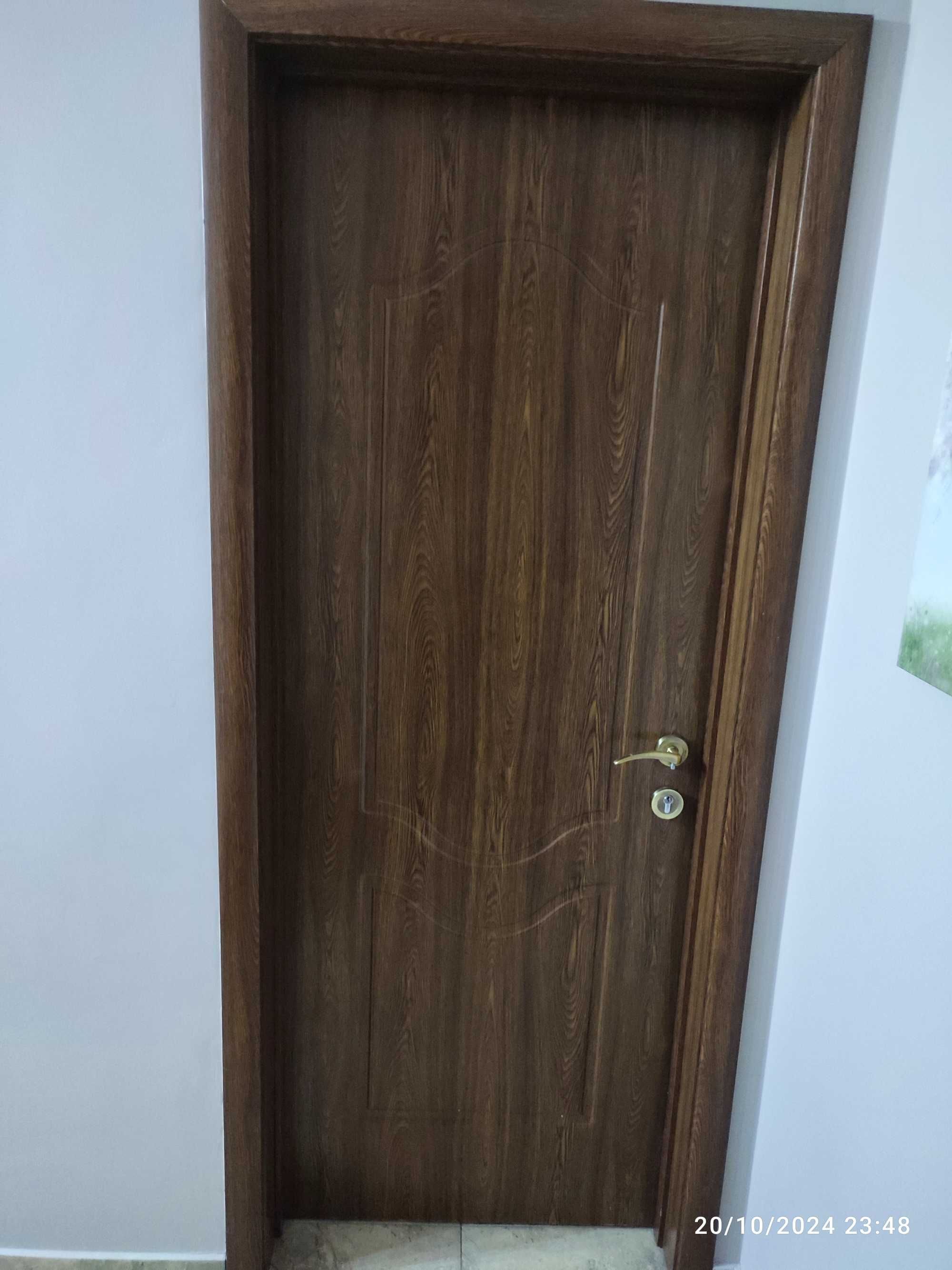 Врати интериорни