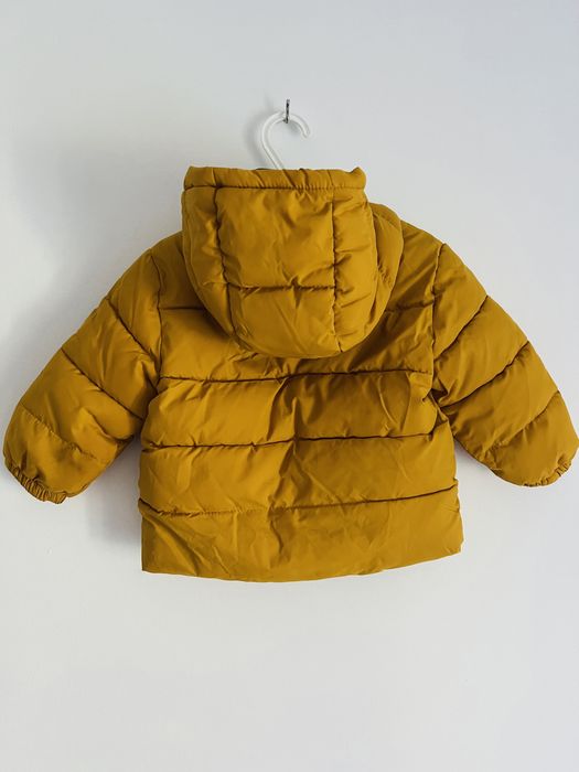 Geacă de iarnă matlasată mărimea 80 ( 9-12 luni)