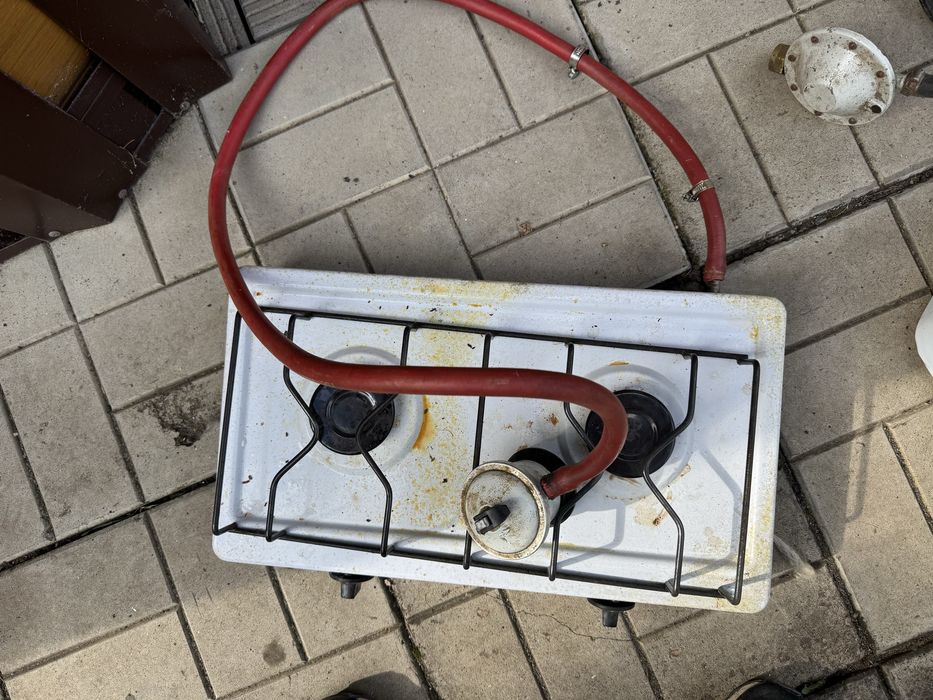 Продам газ плиту состояние на фото