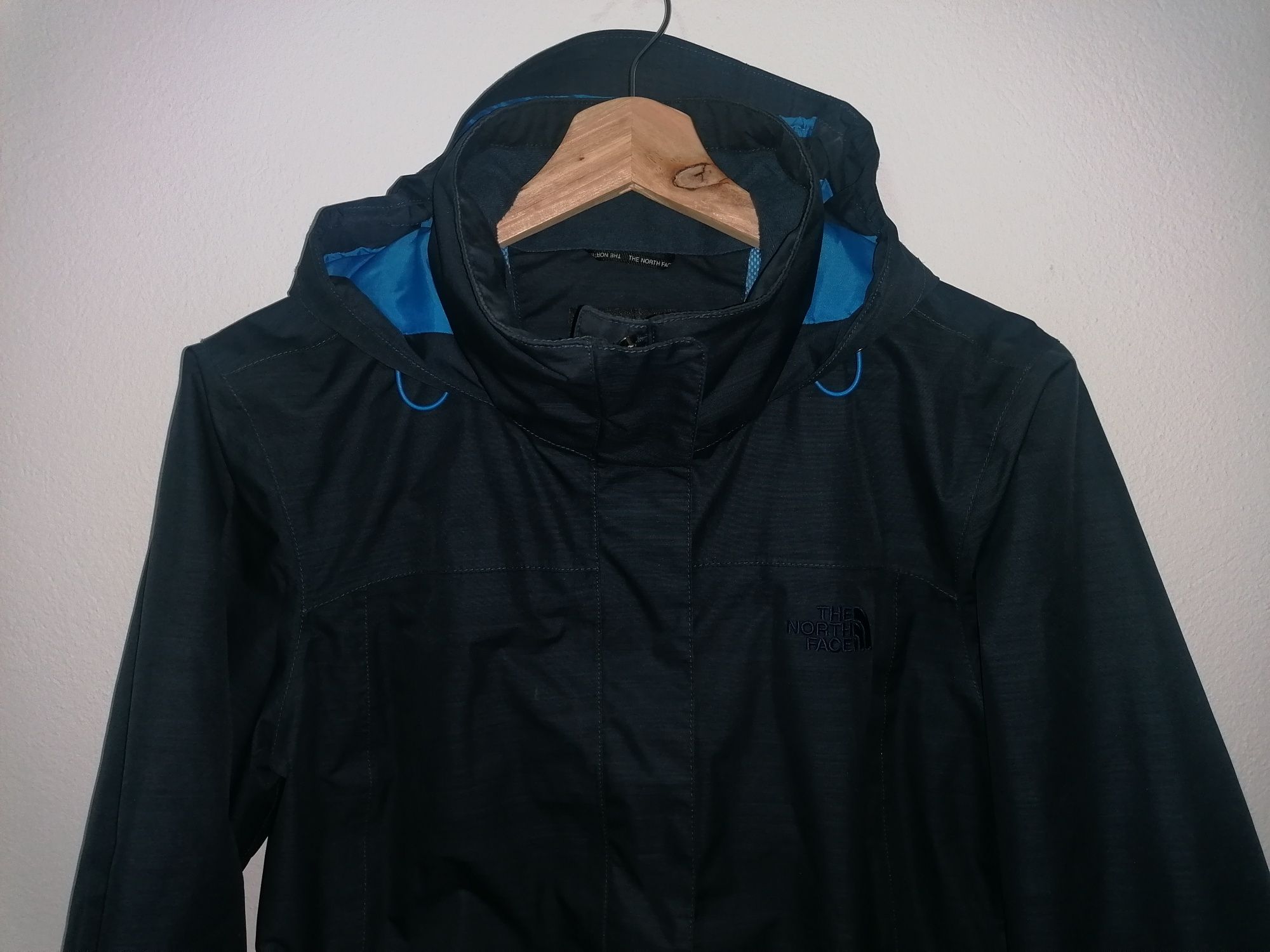 Geaca. The North Face HyVent dama mărimea M - Stare impecabila