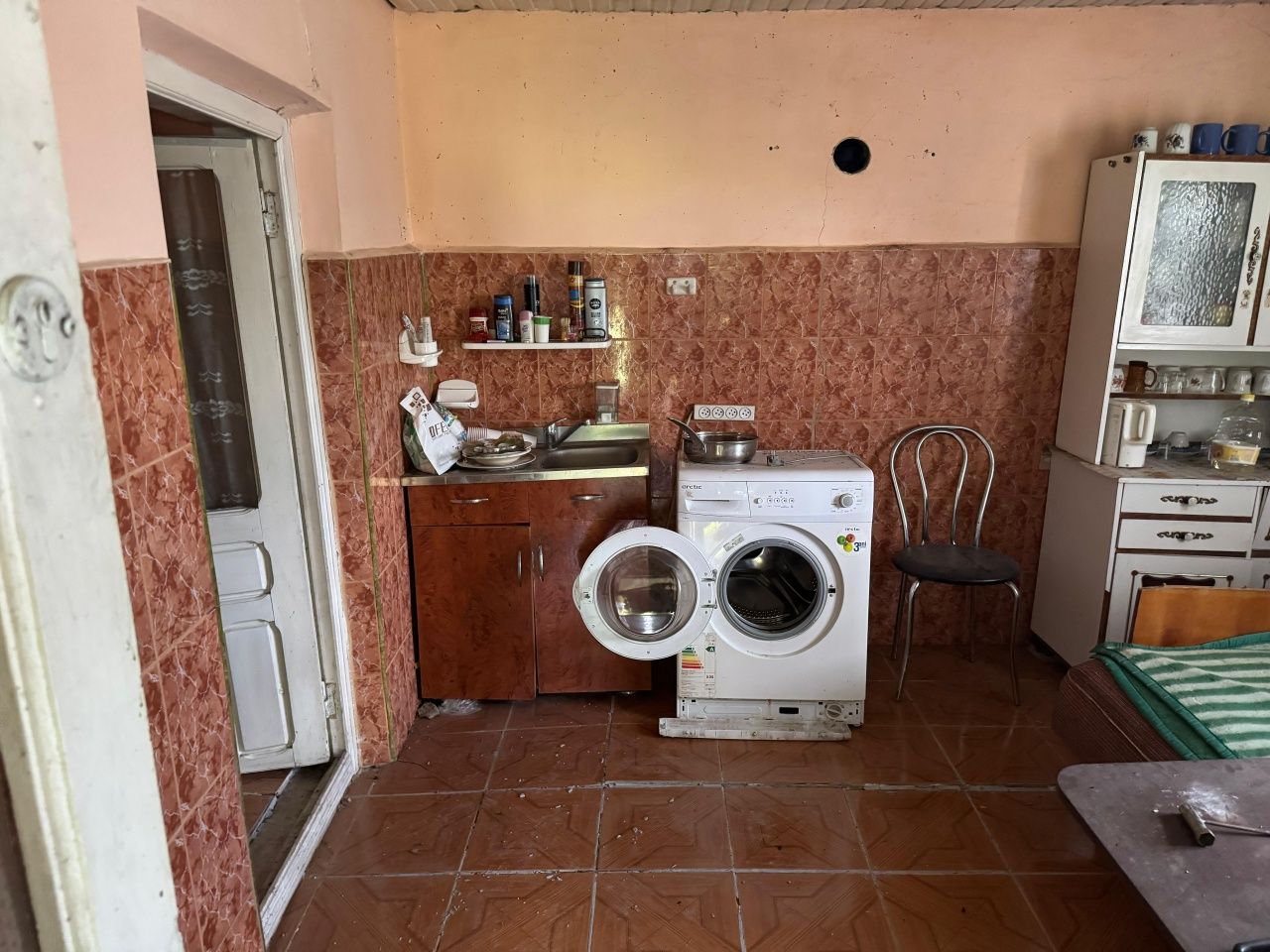 Casă 151 m² + 50m2 anexa+ 7003 m² teren – Tanacu/Valea Seaca/Vaslui.