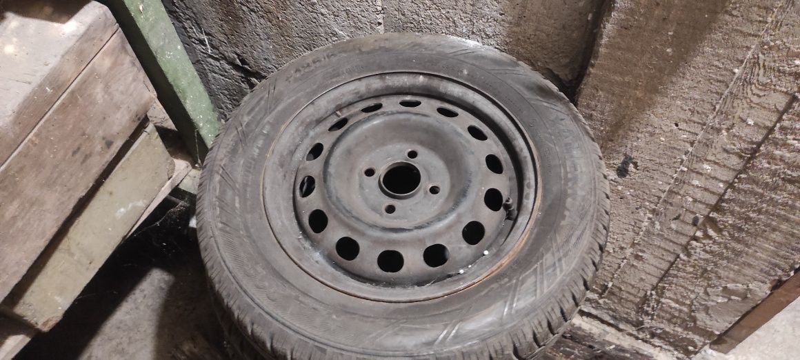 Комплект гуми с джанти за honda