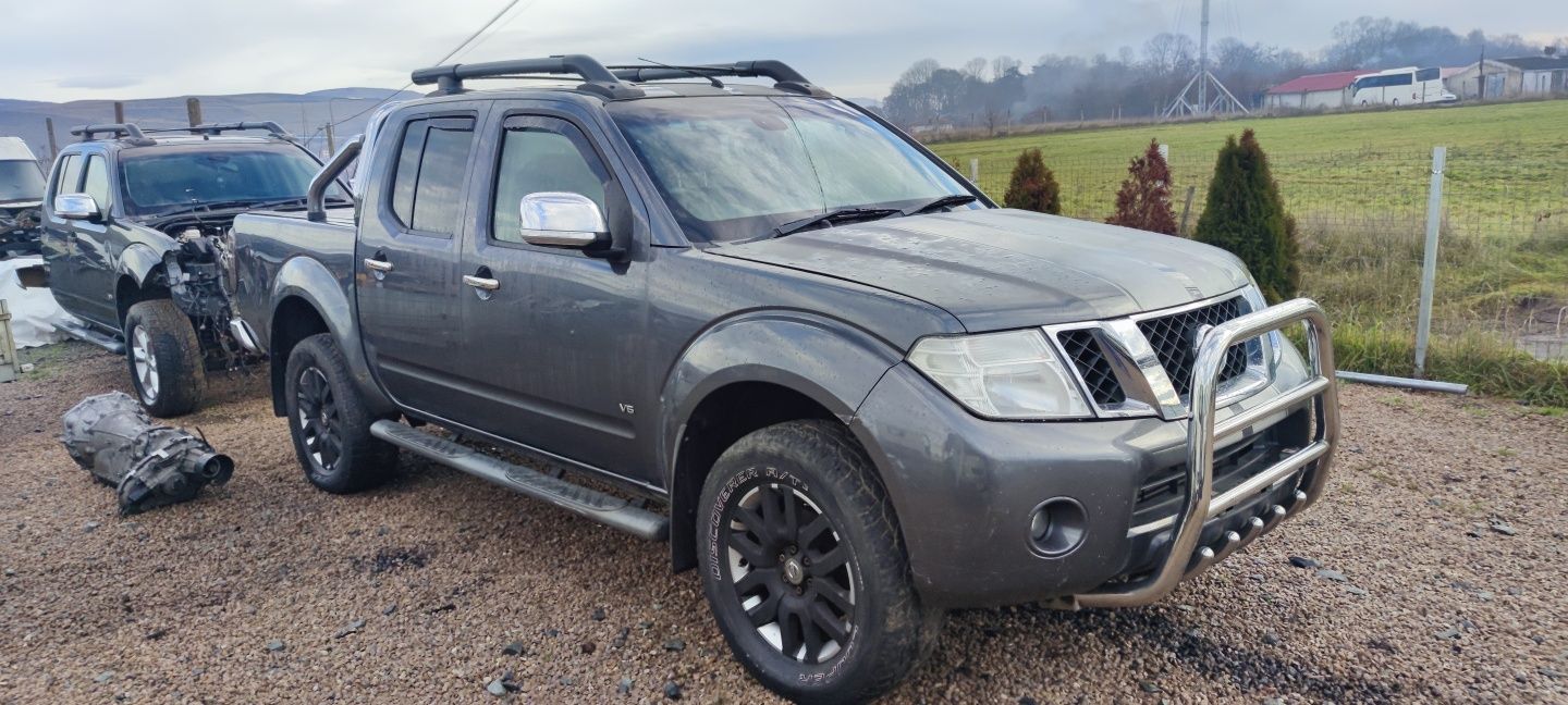 Usa-bena nissan navara pathfinder