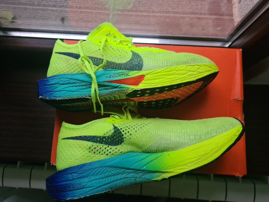 Nike Vaporfly 3 running alergare
