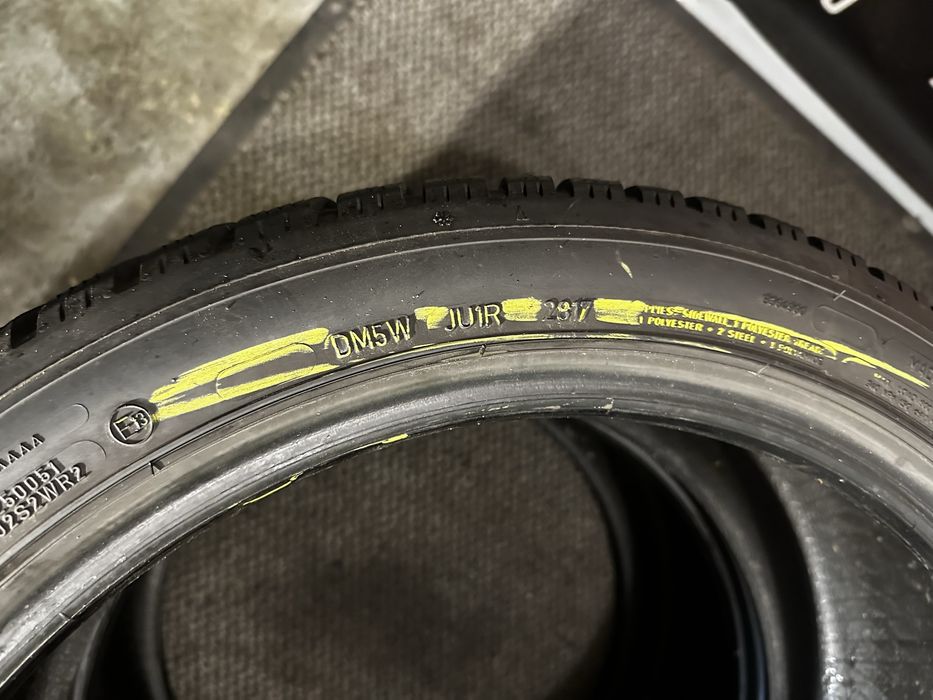 255/40 R19 100V XL - Dunlop Winter Sport 5 M+S Oferta