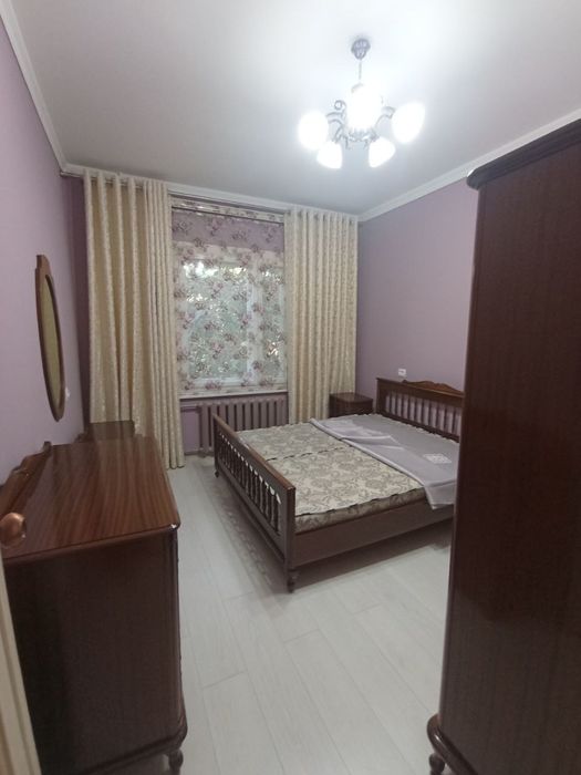 Срочно сдается 3 комнатная квартира переделанная в 4 -х