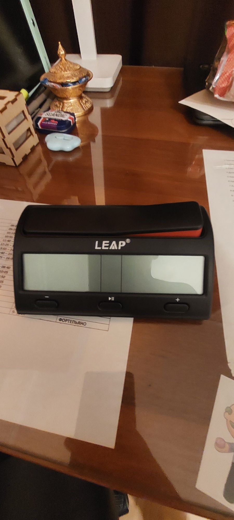 Шахматные часы leap