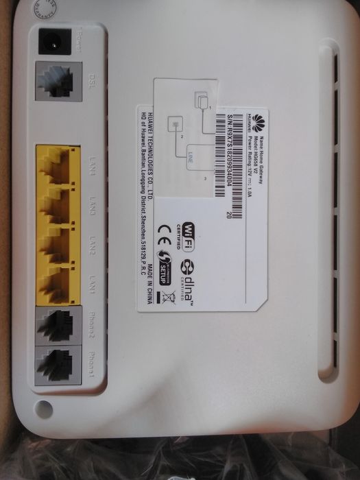Schimb router Huawei ca si nou, in cutie ( cu telefon etc)