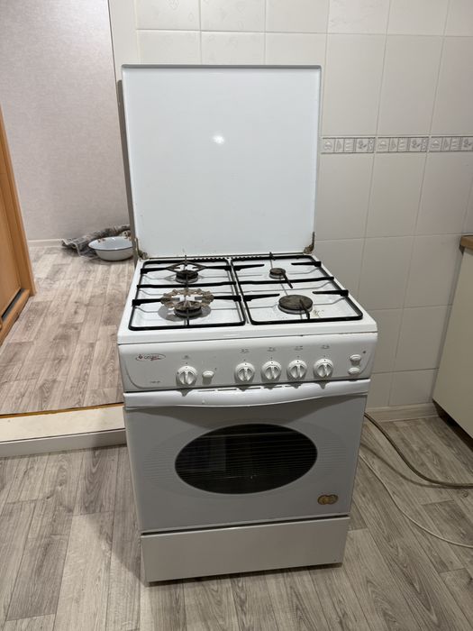 срочно продам газ плиту состояние отличное