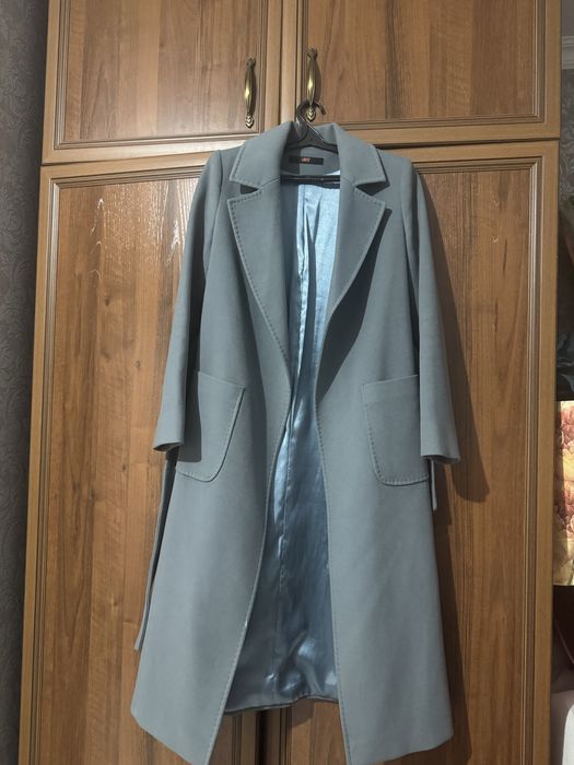 Пальто лорета почти новое