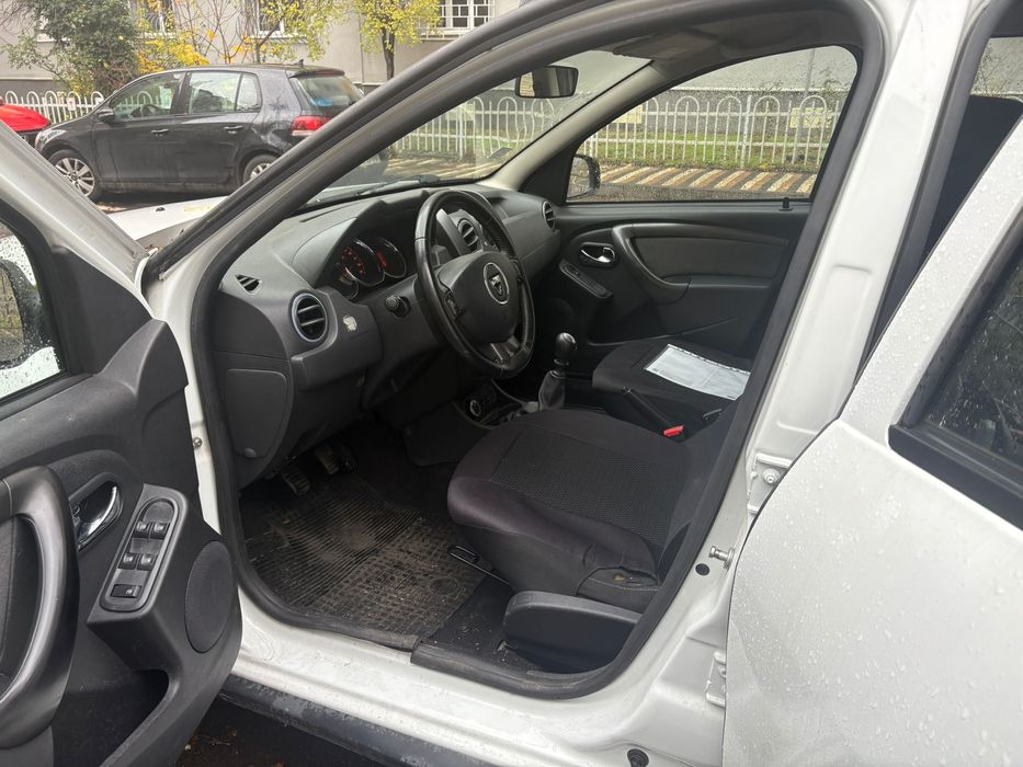 Dacia Duster  4x4 1,5 diesel varinate 7000€