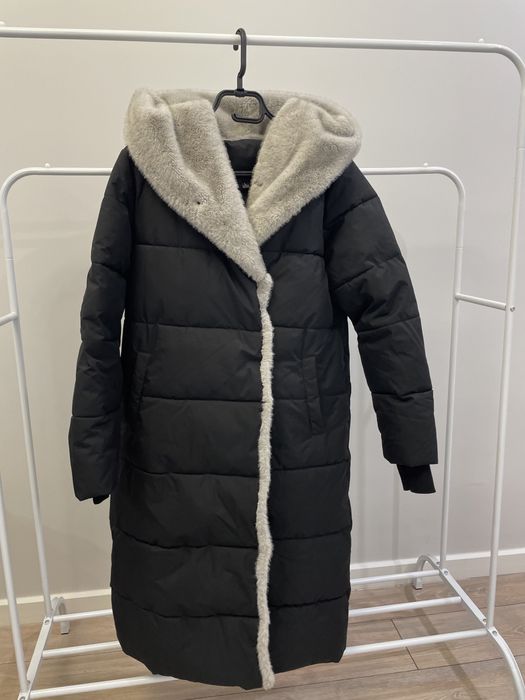 Женская зимняя куртка в хорошем состояний