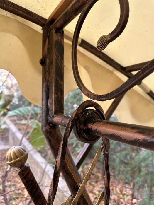 Продаются качели садовые