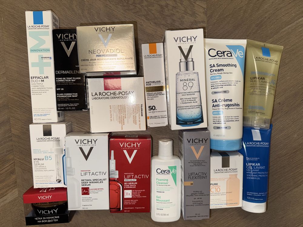 Кабуки четка за фон дьо тен Vichy, козметика на изгодни цени