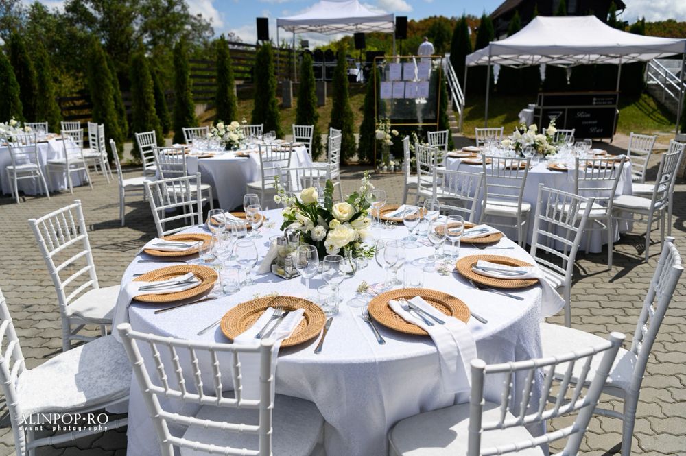 Servicii catering si logistica corturi,mese,scaune pentru evenimente