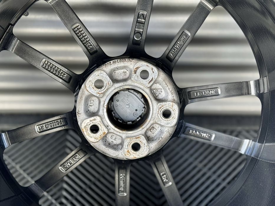 ОЕМ джанти Carrera Classic 20/21” от Porsche Carrera 911 992