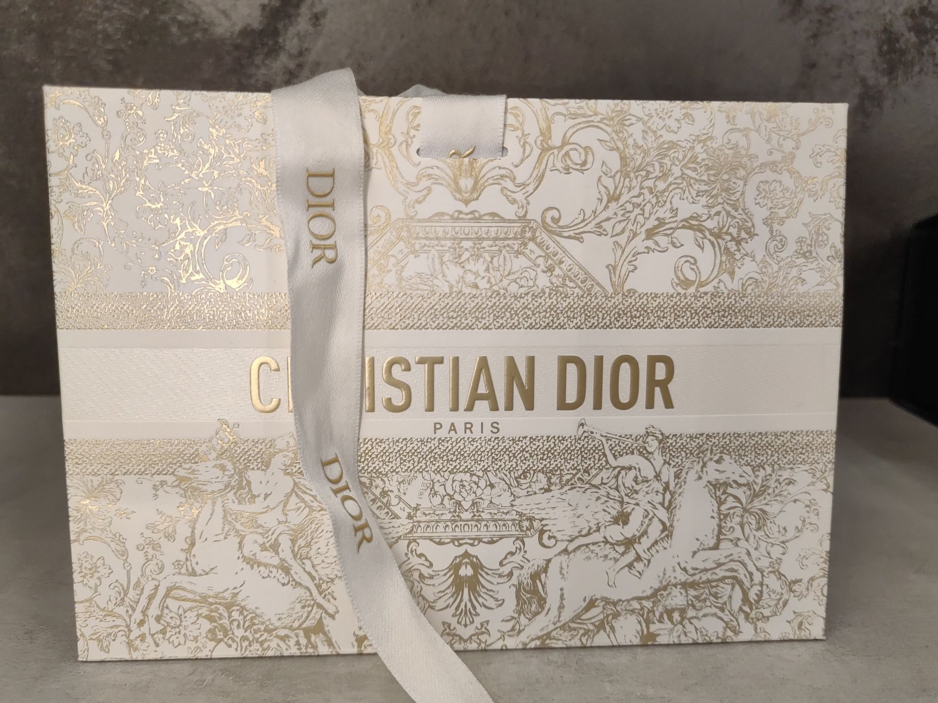 Дамски парфюм DIOR