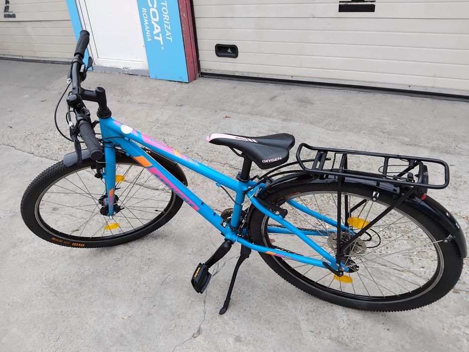 Vând bicicleta din aluminiu