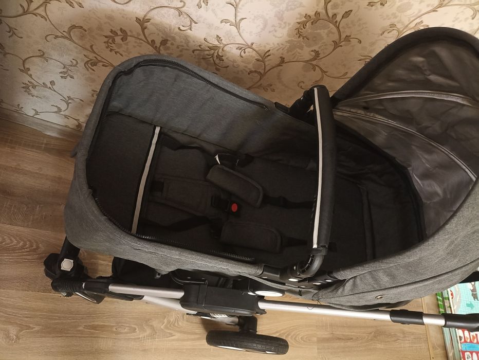 Коляска детская 25000