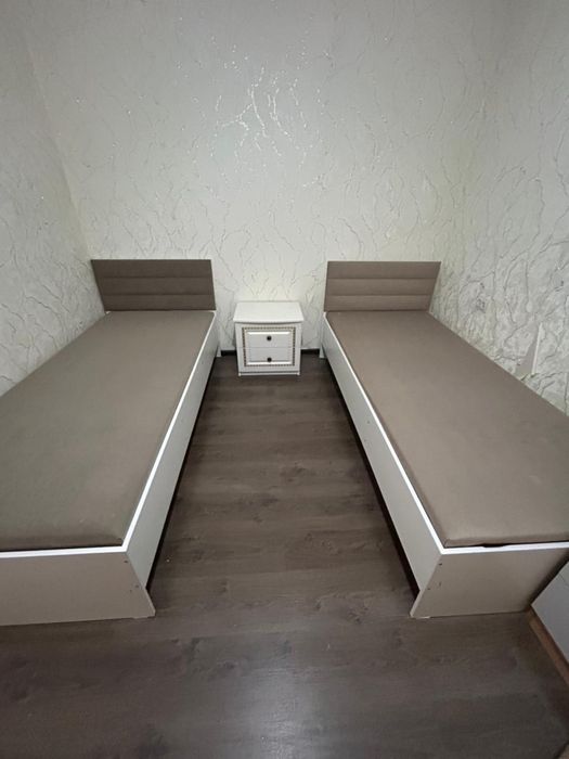 односпальные кровати в отличном состаянии