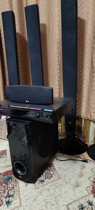 Продам акустическую систему LG - 900 Ватт
