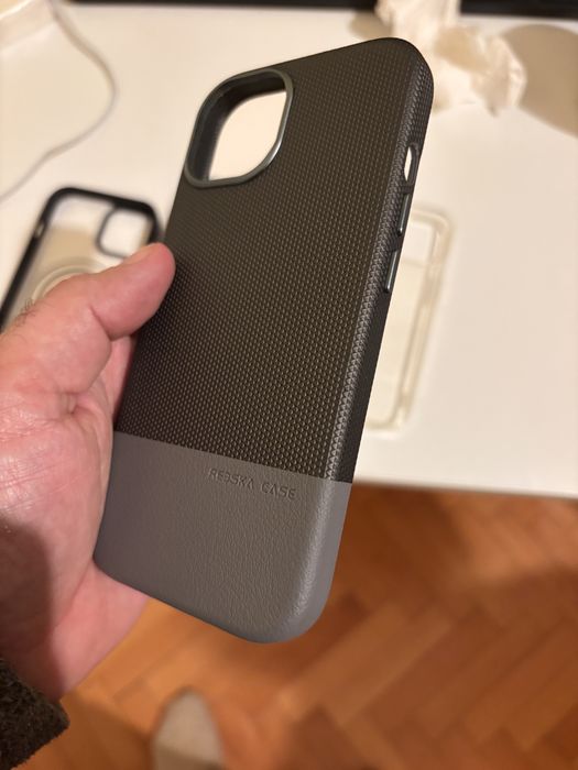 Кейс iphone 15 перфектни