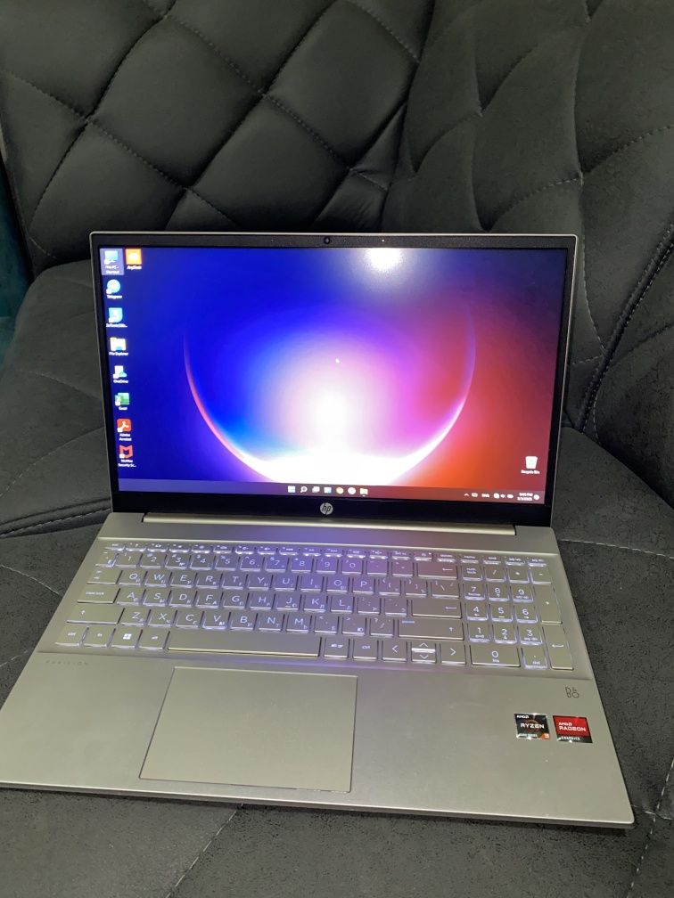 Noutbuk Hp pavilion 15-eh1063ur