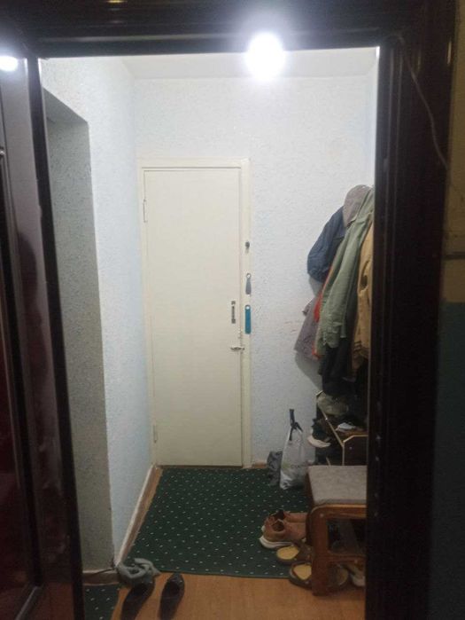 Продаётся 2х комн квартира на 4 этаже Ор-р Гуливер