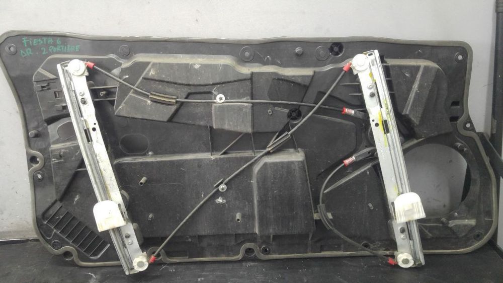 Macara electrica usa dreapta ford fiesta 3 usi 8a61b23200
