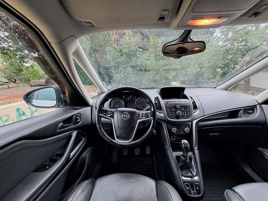 Opel Zafira C 1.6 CNG