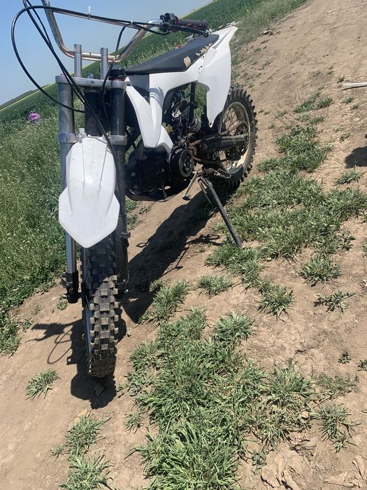 De vanzare cross 125cc sau schimb cu piaggo