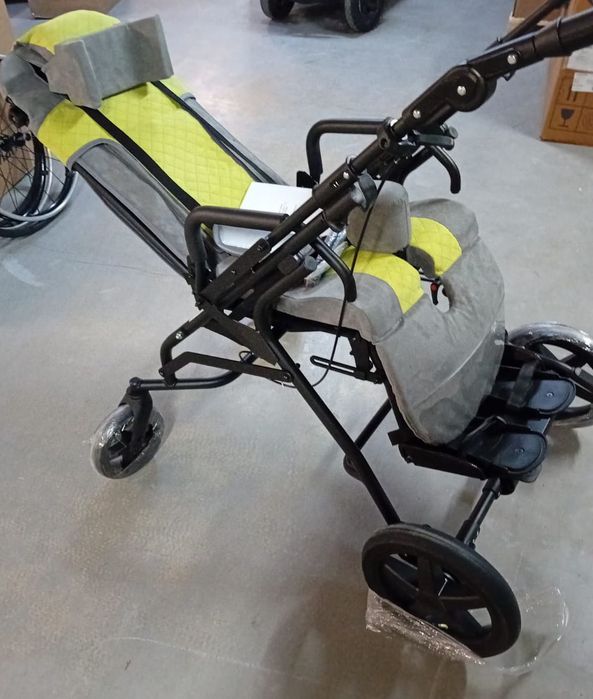 Vand carucior Gemini 2 pentru copiii cu dizabilitati