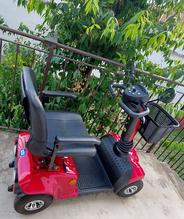 Scuter electric pentru persoane cu dizabilitati Vermeiren Eris