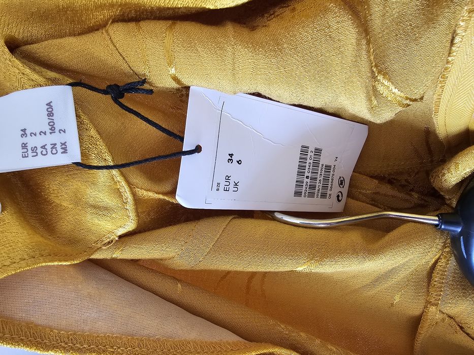 Rochie H&M material satinat nouă