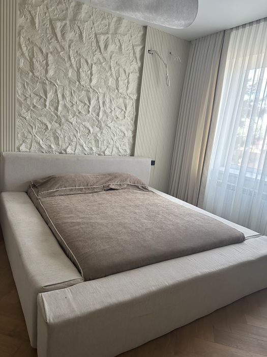 Продам каркас двухспальной кровати