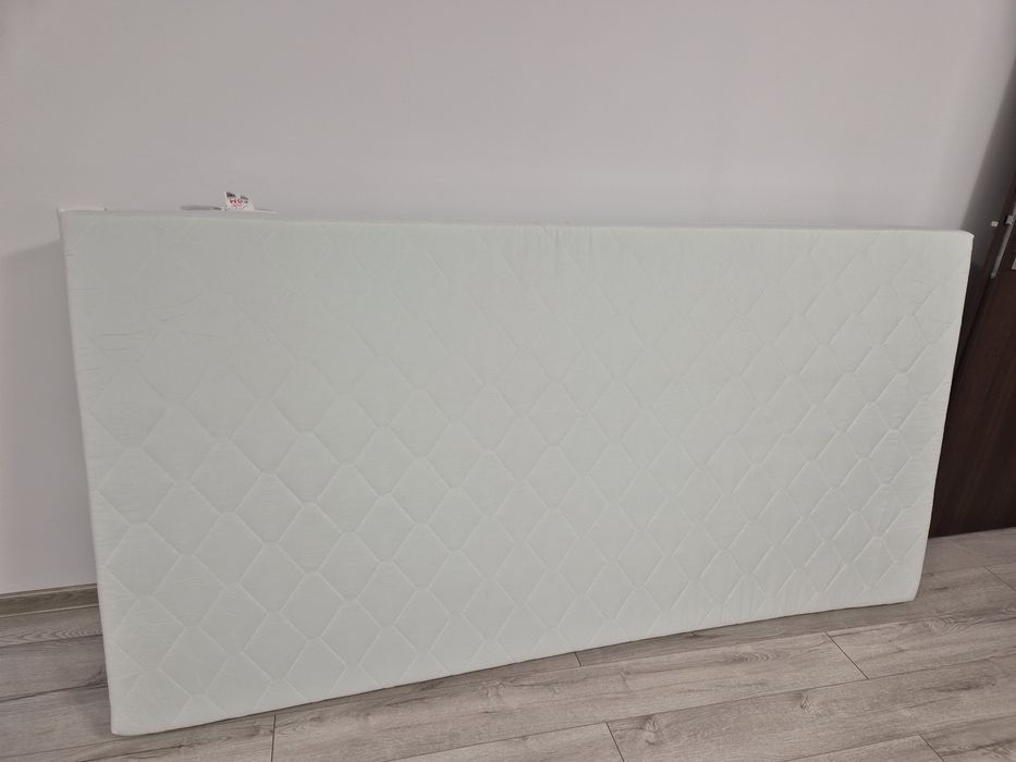 Vând saltea ortopedica 100/200cm