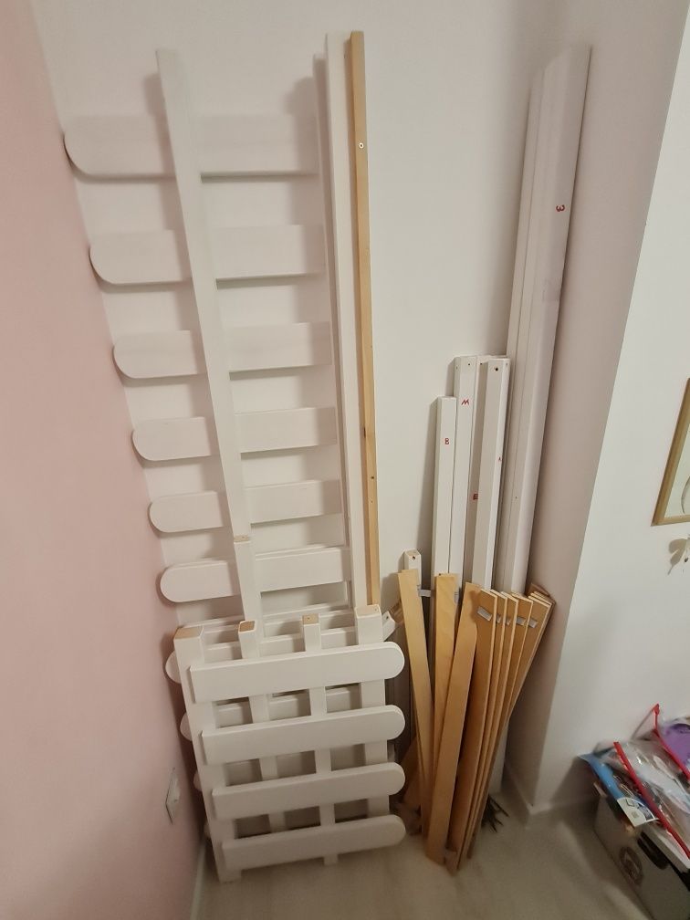 Детско легло къщичка с матрак