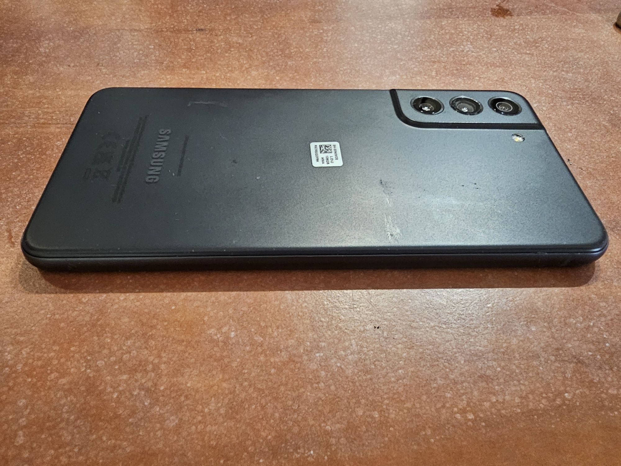 Продавам Samsung fe 21 (128g)
