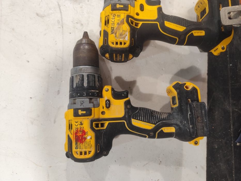 Безчетков акумулаторен винтоверт Девалт Dewalt DCD796