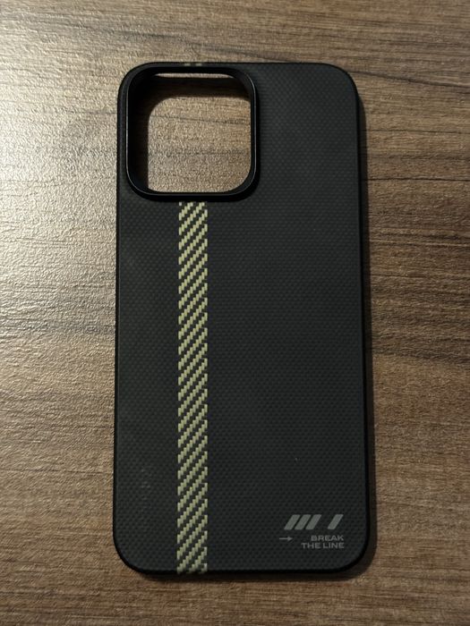 Husa originala Pitaka carbon iPhone 15 Pro Max