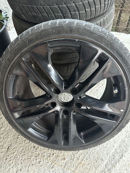 Anvelope Mercedes E350