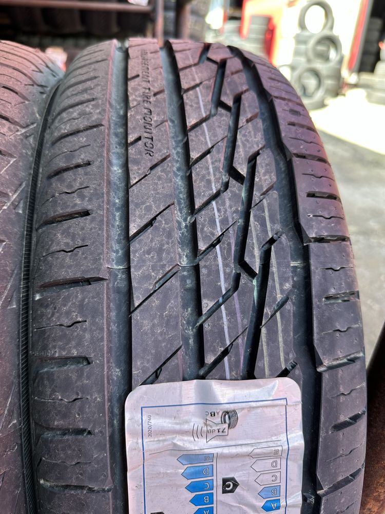 Anvelope Noi 215/60/17 General Tire