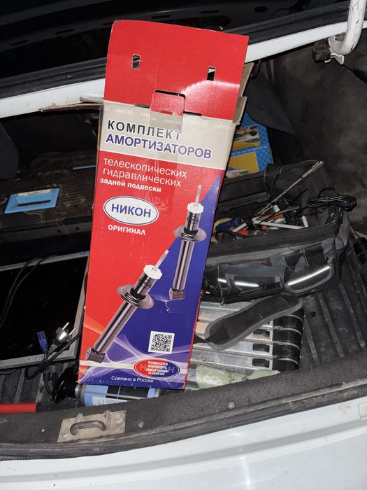 Новые Амартизаторы стойки ваз приора четырка и тд