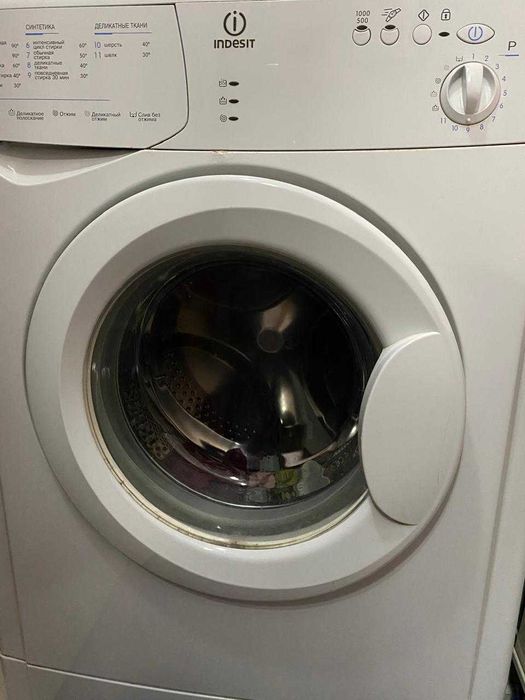 Продам стиральную машину Индезит 5кг