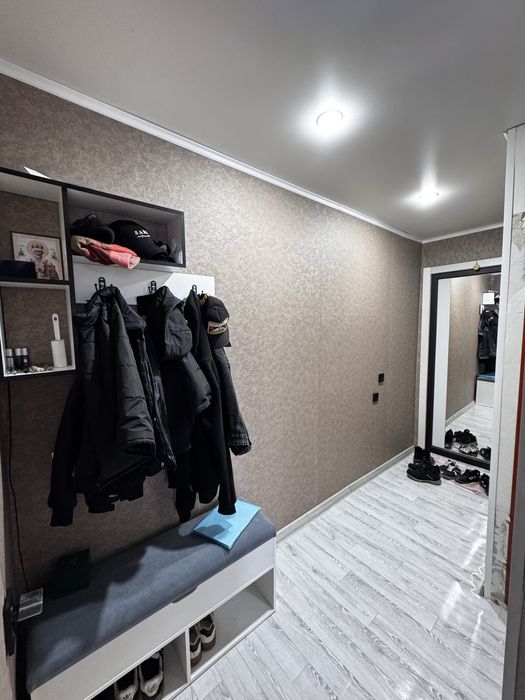 Обмен: 3 кв, на дом с участком.