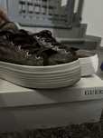 Adidasi guess dama