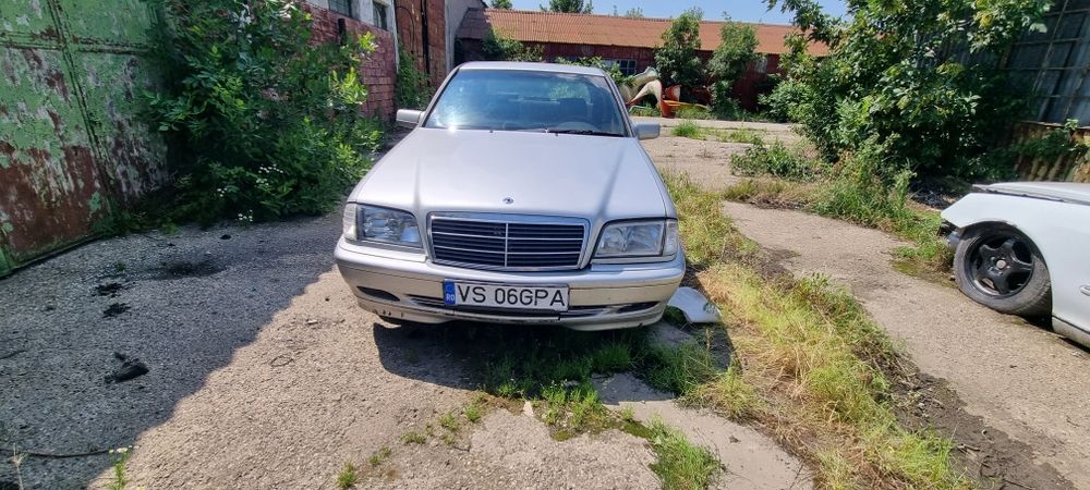 Mercedes C 180 w202 an 1999 nu are certificat 2499 lei