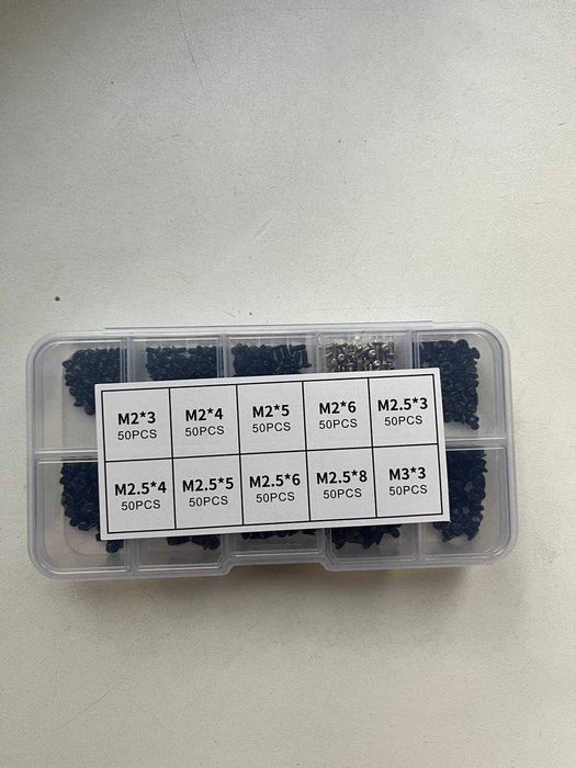 Продам комплект болтиков