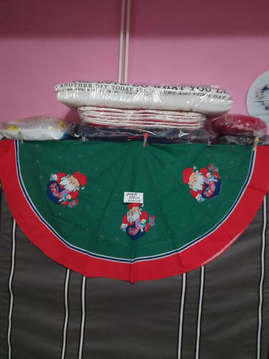 Кръгли коледни покривки