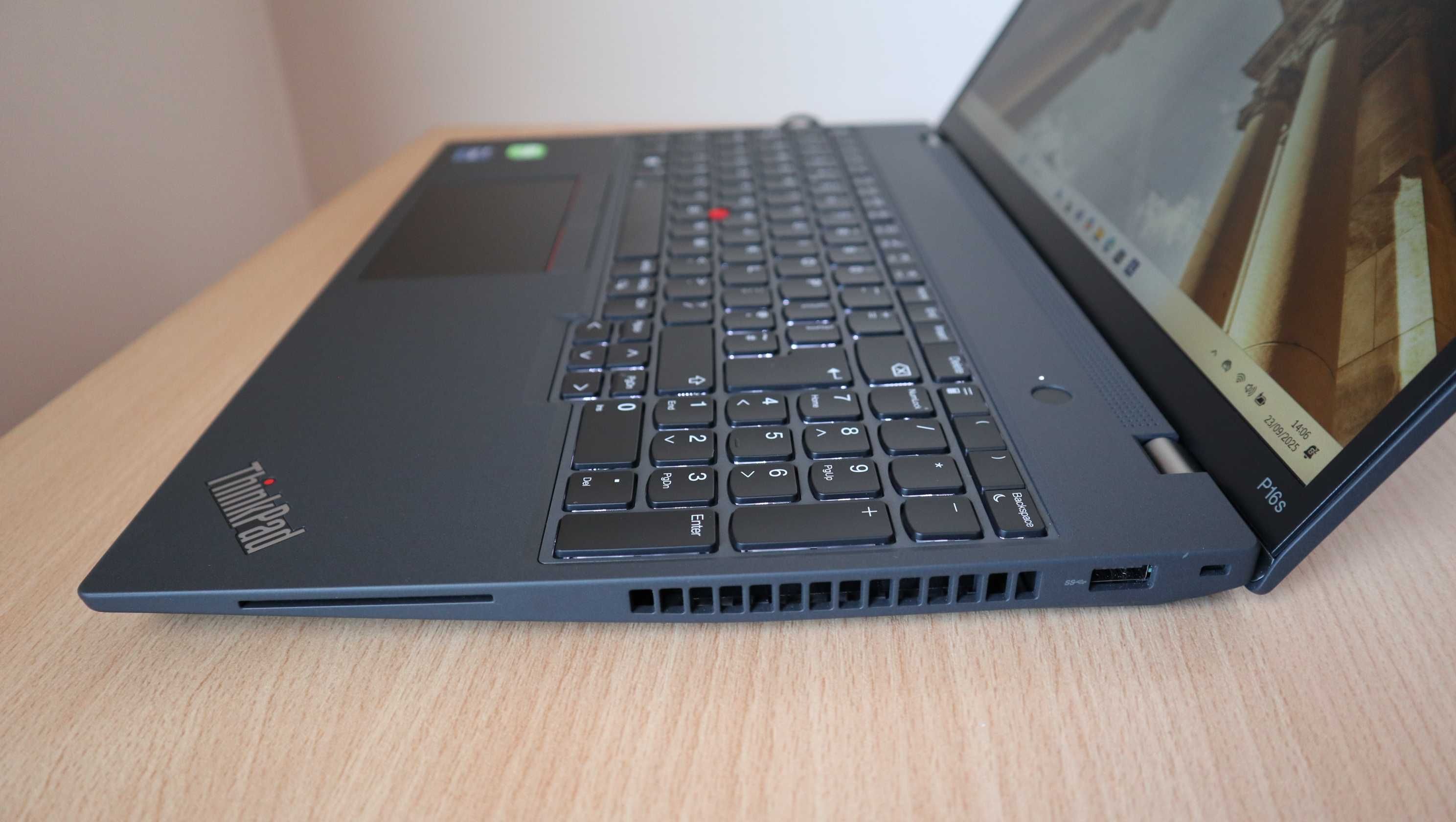 Lenovo ThinkPad P16s Gen2 IPS Nvidia RTX A500 / i7 1360p / 512GB/ 16GB